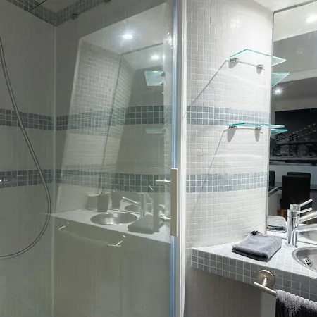 Luxurious 1 Bedroom Tour Eiffel Saint Dominique Free Netflix Apartment Paris
