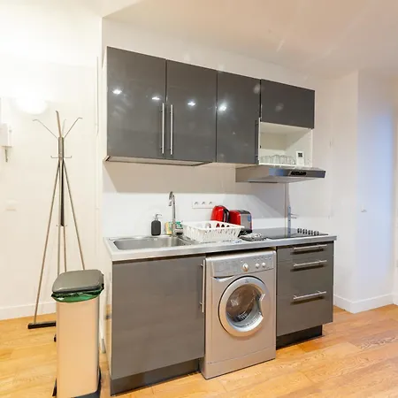 Luxurious 1 Bedroom Tour Eiffel Saint Dominique Free Netflix شقة